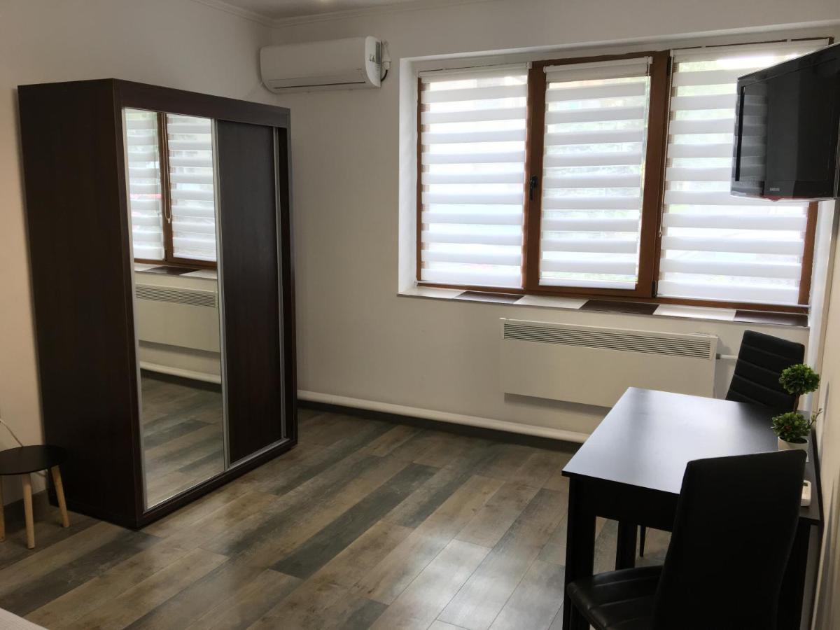 Garso1 4You Apartment ปีเตช ภายนอก รูปภาพ